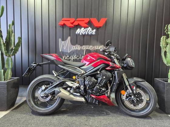 TRIUMPH STREET TRIPLE 765 RS TRIUMPH STREET TRIPLE 765 RS